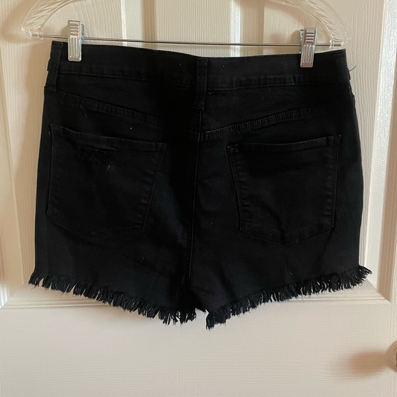 Black Distressed High Rise Shorts - Picture 5 of 5